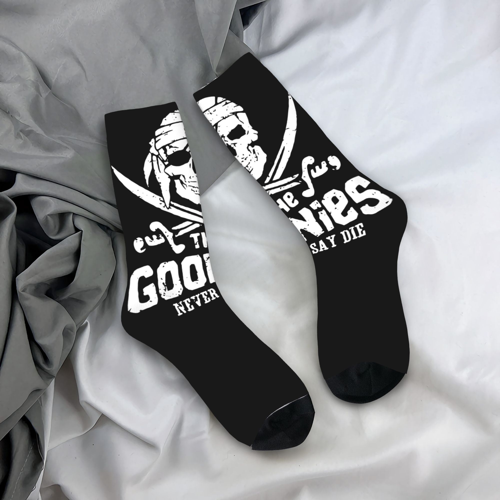 Custom Novelty Men's The Gooni - Dress Sock Men 리뷰 및 가격
